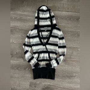The slope Y2K style retro neutral Chic Striped V-Neck Sweater with Hood S